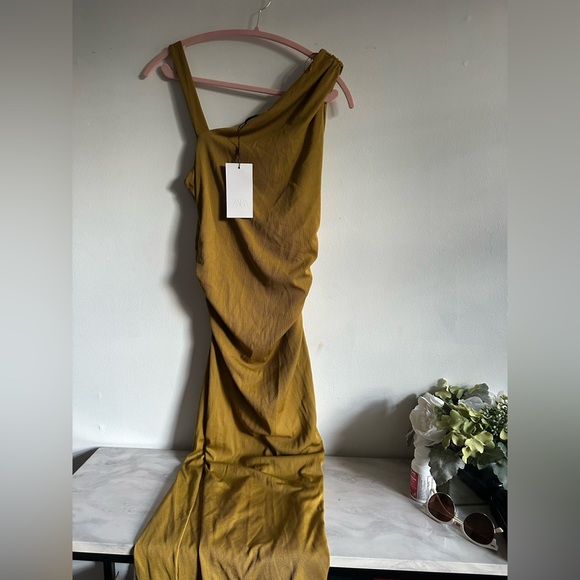 Elegant Mustard Yellow Dress size L - Picture 1 of 2